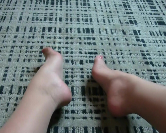 Goddess Lacey Last Nylon Foot Clip