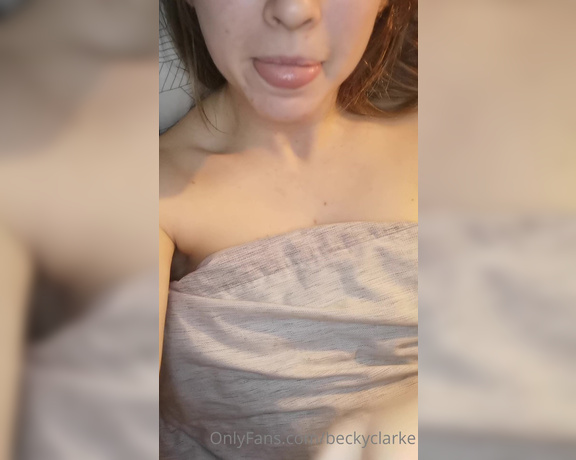 Becky aka Beckyxxoo OnlyFans - Will you come and keep me company in bed please Im so horny right now