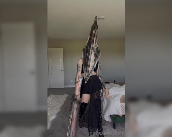 Salem aka Nonsalemwitch OnlyFans - Doing spooky shit  hand made cosplays 3