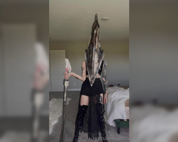 Salem aka Nonsalemwitch OnlyFans - Doing spooky shit  hand made cosplays 3