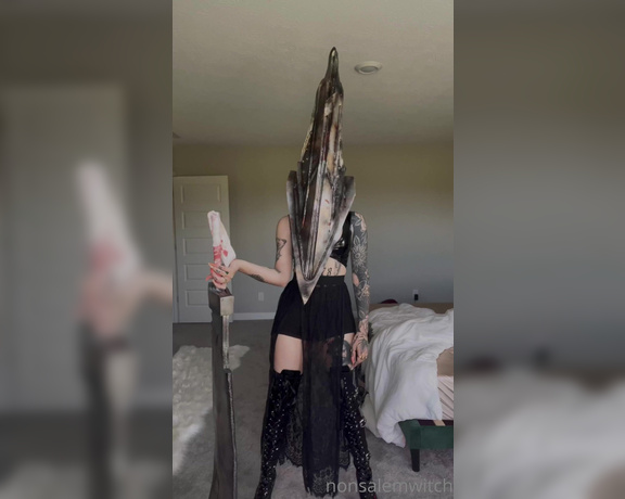 Salem aka Nonsalemwitch OnlyFans - Doing spooky shit  hand made cosplays 3