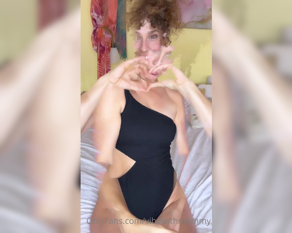 VibeWithMommy aka Vibewithmommy OnlyFans - I won’t have service for a couple days! Love you sweeties!!! I hope this makes you laugh before
