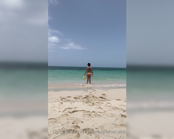 Julie With The Cake aka Juliewiththecake OnlyFans - More naked beach videos coming soon!