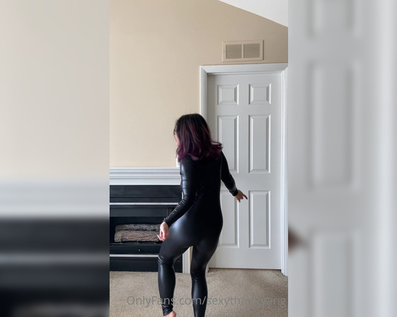Kimberly Yang aka Sexythangyang OnlyFans - I love dancing for fun! I dance so much on MyFreeCams and thought I would share some moves with