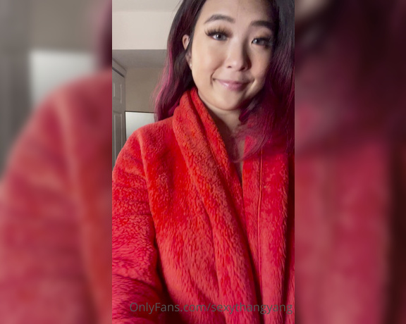 Kimberly Yang aka Sexythangyang OnlyFans - Was a little chilly but I can undress for you