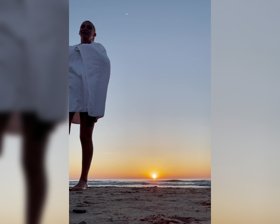 Owiaks aka Owiaks OnlyFans - Beautiful sunrise 3