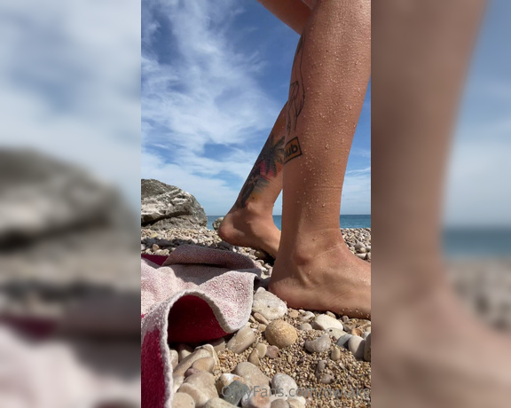 Owiaks aka Owiaks OnlyFans - Nude beach! Just love it) Plaa nudystw! Uwielbiam)