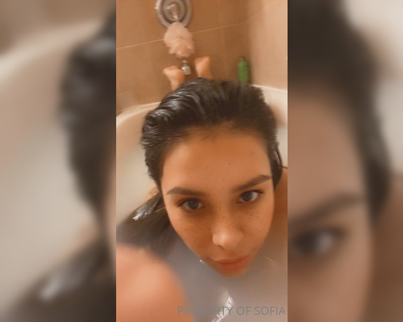 Sofía aka Alwayssofia OnlyFans - I do really love taking baths