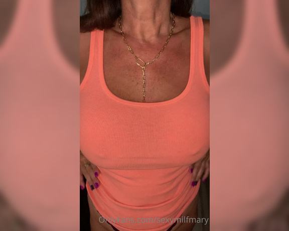 TheMaryBurke aka Themaryburke OnlyFans - Everyone always asks if I’m cold No, my nipples are always perky Been that way my whole life