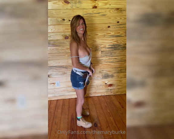 TheMaryBurke aka Themaryburke OnlyFans - Check out some cabins with
