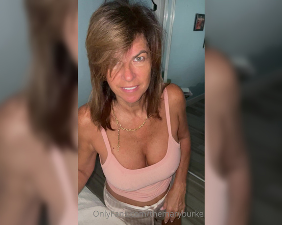 TheMaryBurke aka Themaryburke OnlyFans - Drain your morning wood