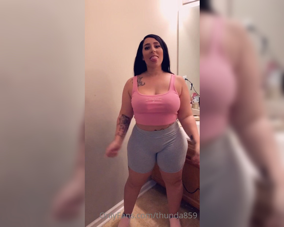 Thunda859 aka Thunda859 OnlyFans - Twerking queen  21