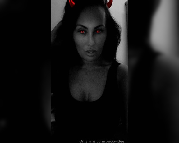 BeckyDee aka Beckyxdee OnlyFans - She’s just a devil woman on your mind