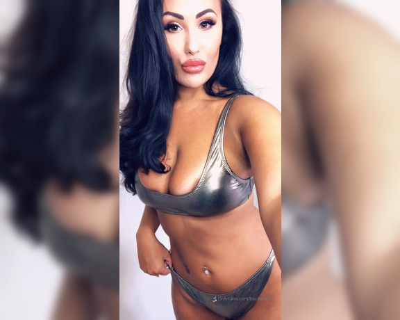 BeckyDee aka Beckyxdee OnlyFans - Ooo did someone wanna see my tan lines check your Dms guys for this hot shiny bikini video for you