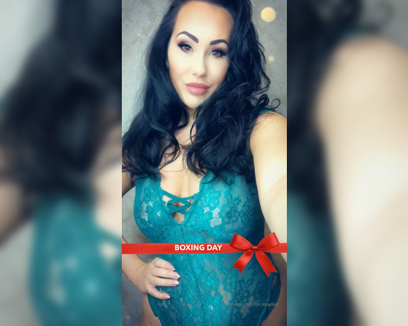 BeckyDee aka Beckyxdee OnlyFans - Happy Boxing day everyone