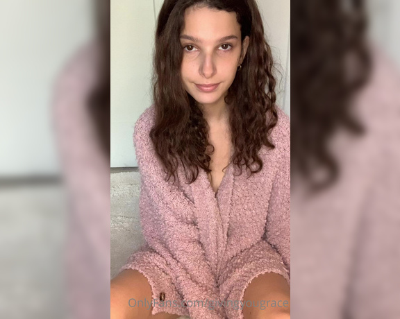 Grace aka Givingyougrace OnlyFans - Cozy 8