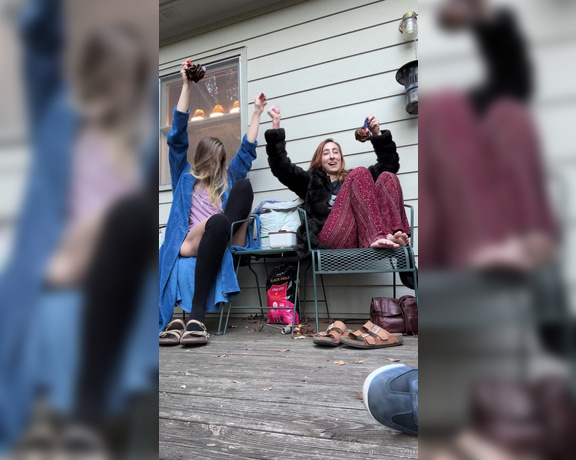 Melissa aka Sexyhippies OnlyFans - Autumn drum circles with friends are my favorite Surprise endings don’t hurt either  @darks