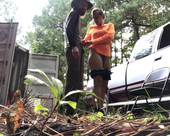 Melissa aka Sexyhippies OnlyFans - Outdoor Country Creampie! Yesterday we went to the first day of building the city for the festival