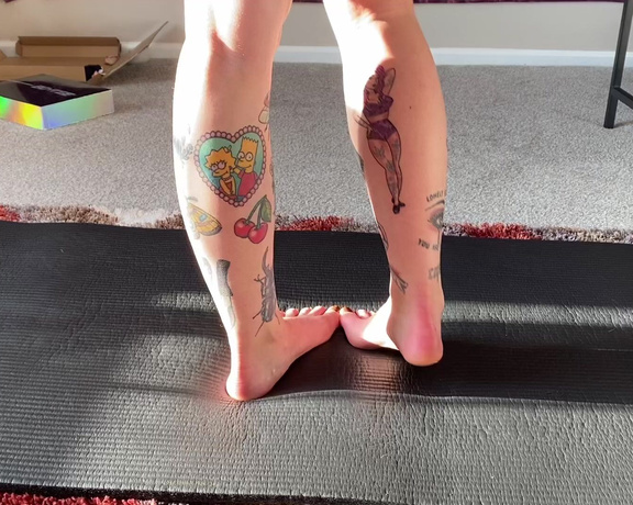 awlivv aka Awlivv OnlyFans - Remember my stretching pics from last week here’s a video of how that goes down i sped it up a litt