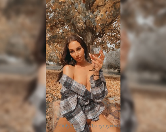 babyrayxxx aka Babyrayxxx OnlyFans - What our naked picnic would look like