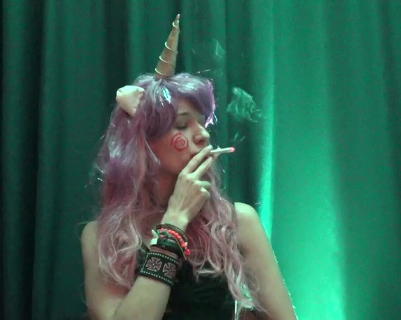 Goddess Vanessa Halloween Smoking