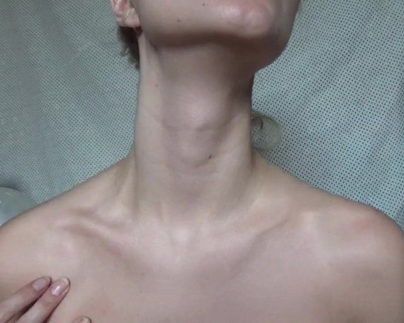 Goddess Vanessa Santas Neck