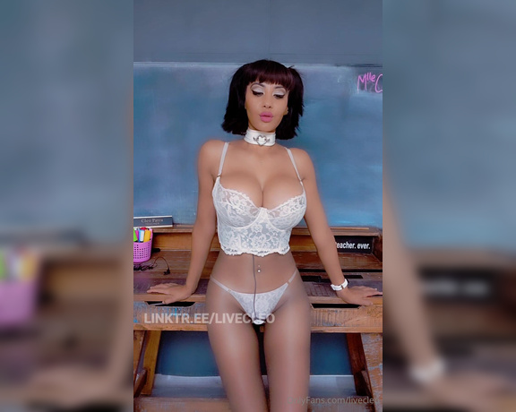 Cleo Patra aka Livecleo OnlyFans - How much to you like lace