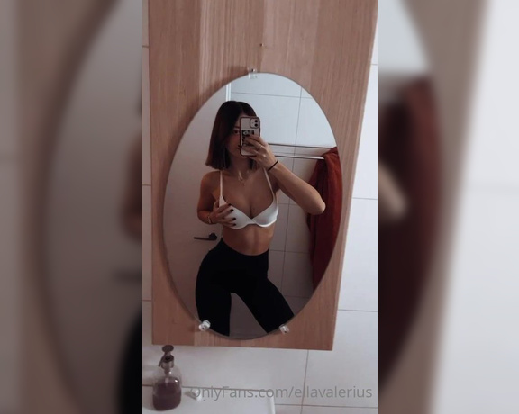 Ella Valerius aka Ellavalerius OnlyFans Video 2