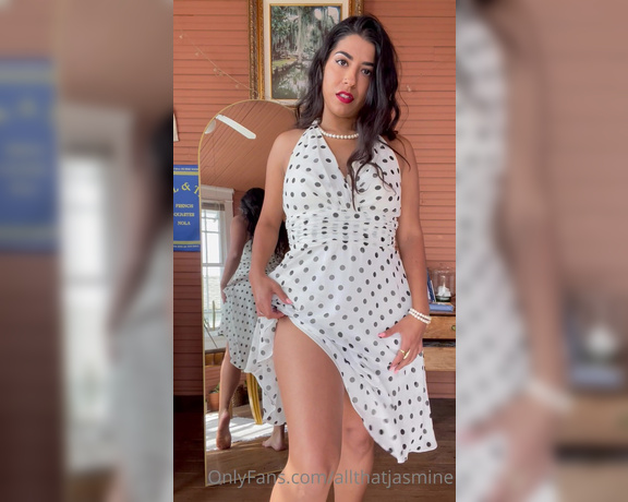 Jasmine Sherni aka Jasminesherni OnlyFans - Flowy dresses are a lot of fun Especially when you don’t wear panties