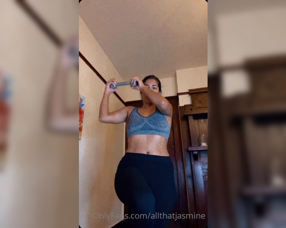Jasmine Sherni aka Jasminesherni OnlyFans - Hoping to get back into routine of working out If you remember, a little before my birthday I re