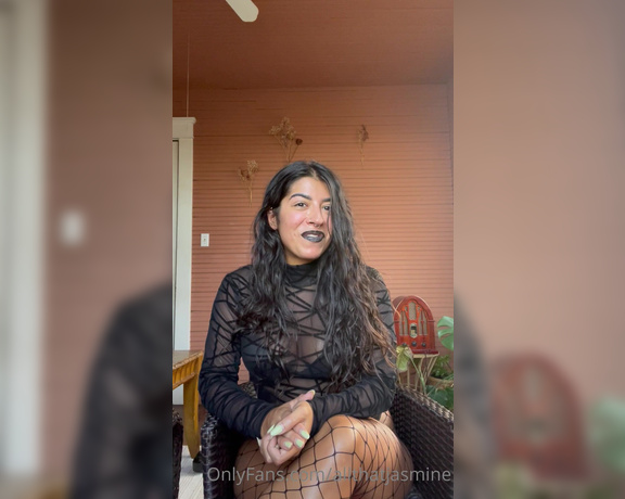 Jasmine Sherni aka Jasminesherni OnlyFans - Update!!! Also, I just work up out a deep sleep and realized this didn’t upload yesterday