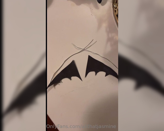 Jasmine Sherni aka Jasminesherni OnlyFans - Making the BatFeet! Couldn’t figure out how to put a voice over, but here’s what I did Cut out bat