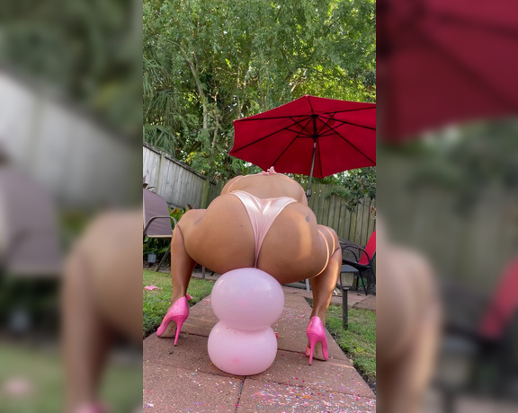 Jasmine Sherni aka Jasminesherni OnlyFans - Are you ready to watch me pop these balloons with my big juicy ass