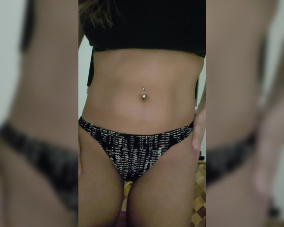 kbass2.0 aka Kbass OnlyFans - Todays late night panty peek I am winding down for the night and enjoying time with my family