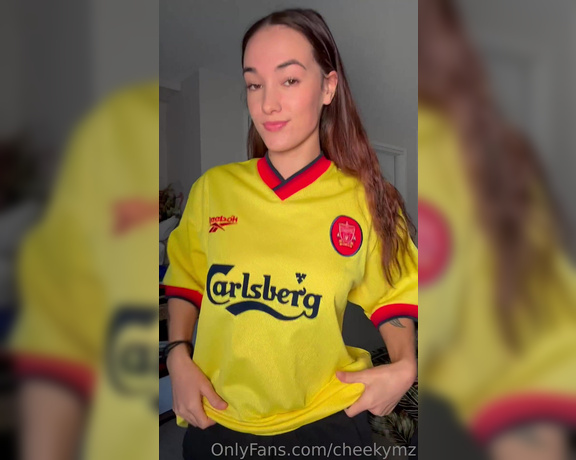 Mags aka Cheekymz OnlyFans - I took a bunch of random clips showing off my boobies in my new football shirts and I tried to edit