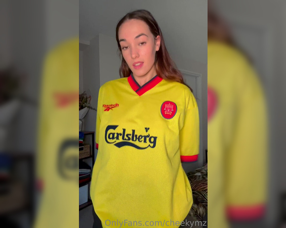 Mags aka Cheekymz OnlyFans - I took a bunch of random clips showing off my boobies in my new football shirts and I tried to edit