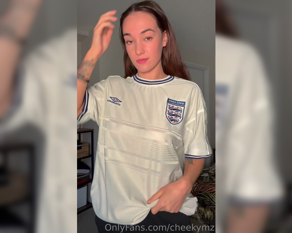 Mags aka Cheekymz OnlyFans - I took a bunch of random clips showing off my boobies in my new football shirts and I tried to edit