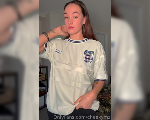 Mags aka Cheekymz OnlyFans - I took a bunch of random clips showing off my boobies in my new football shirts and I tried to edit