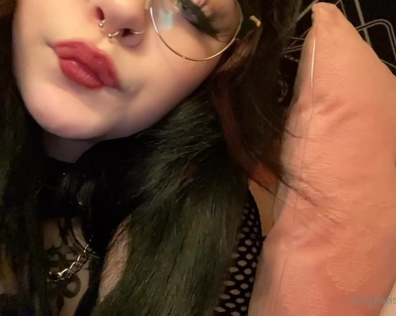 vngel aka Hexmami OnlyFans - Would you rather cum on my tits or my face