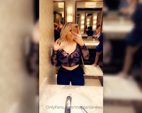 Morgan aka Xomorganlane OnlyFans - Some public flashing while i was on vacation