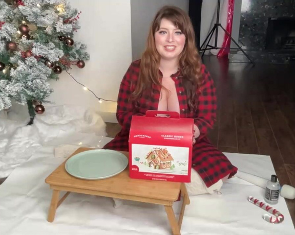 Bea York aka Beayork OnlyFans - Aye! Thank you everyone that joined and tipped while I made my little gingerbread house We had a