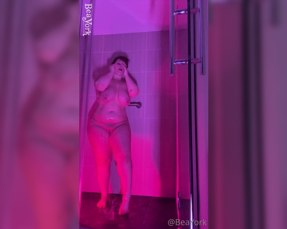 Bea York aka Beayork OnlyFans - Since so many of yall loved the shower video I posted awhile ago, heres another ) Enjoy me just