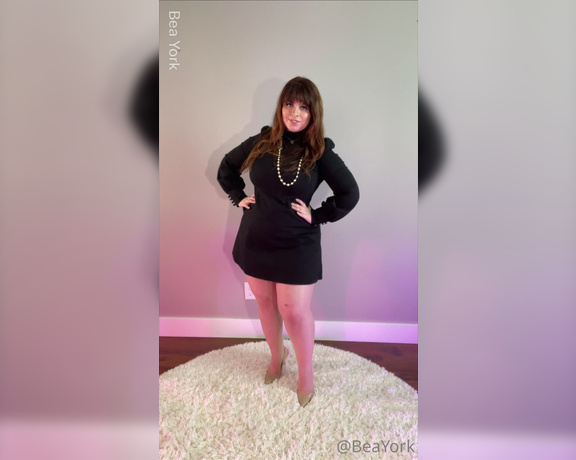 Bea York aka Beayork OnlyFans - [454] Date night Here’s what I’d wear, and then how I’d slip out of