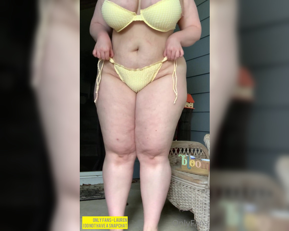 Lauren aka Amouredelavie OnlyFans - Part 3 My big soft tits & my jiggly fat ass …do they turn you