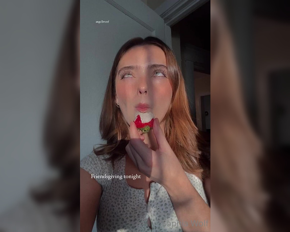 Sophia Viotto aka Angelwoof OnlyFans Video 7