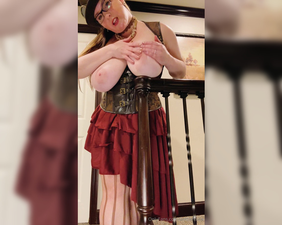 AmberCutie aka Ambercutie OnlyFans - Ok got the full reshot Steampunk Amber vid for #WiggleWednesday!