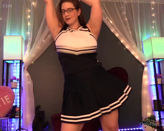 AmberCutie aka Ambercutie OnlyFans - Its Friday night, throw on your cheer uniform and dance with me! Ok you probably dont have one,