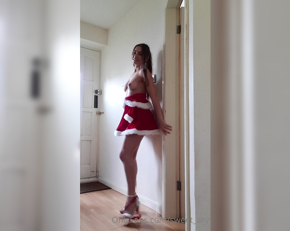 Aryana aka Sweet_ary OnlyFans - CHRISTMAS VIDEO (19 min dildo play in different positions making myself cum + squirt)  TIP 180