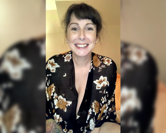 mrspjhaverstock aka Mrspjhaverstock OnlyFans - Tonight’s livestream… very fun! Excellent chat in the first half, then lots of boobs in the 2nd half