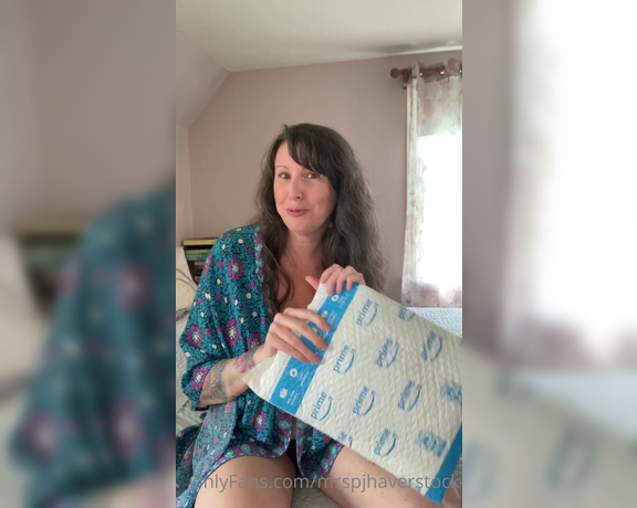 mrspjhaverstock aka Mrspjhaverstock OnlyFans - Mini What came in the mail today” with one try on & some titty Tuesday boob bouncing… thank you ver